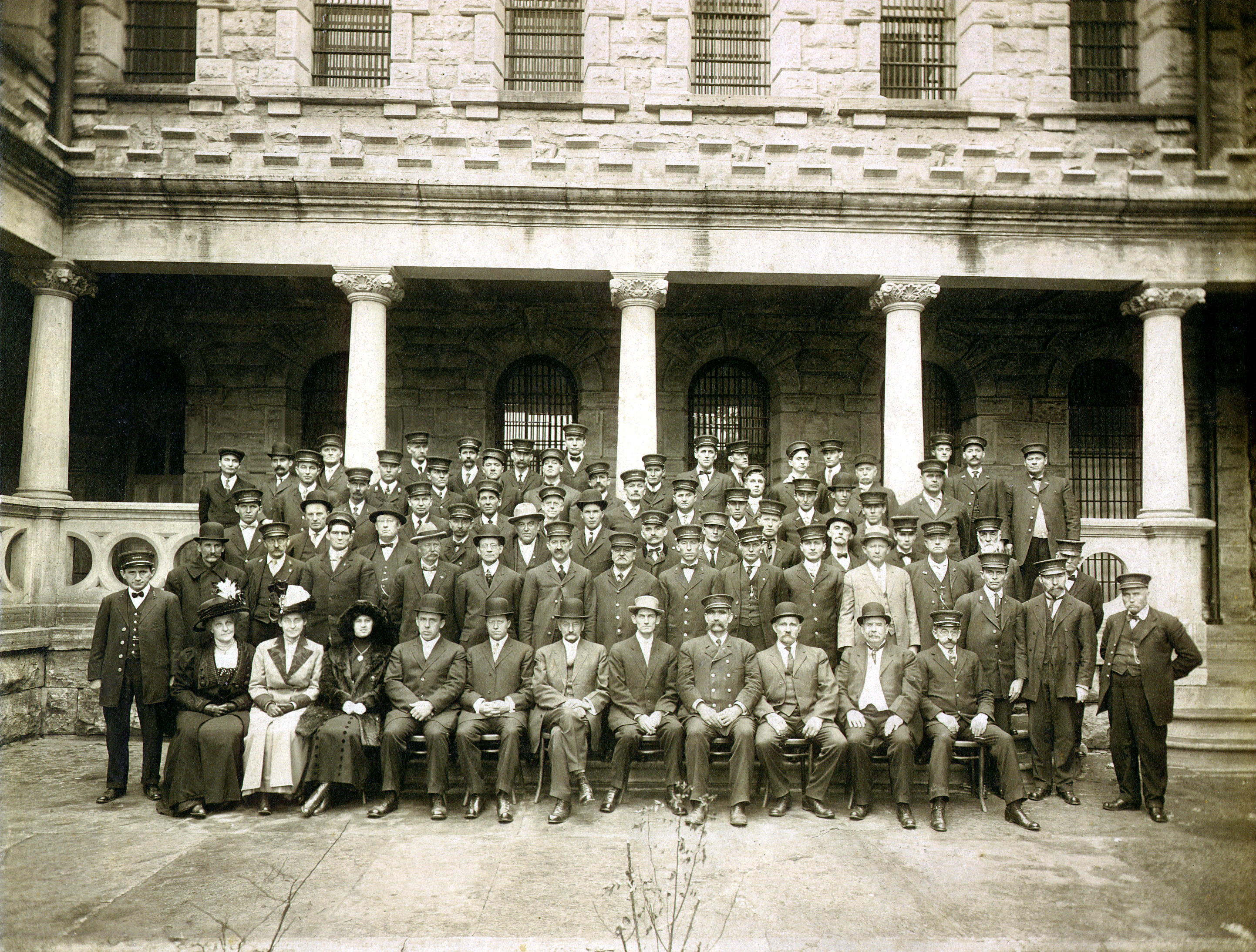 Warden Barr Ends Second Term 1911