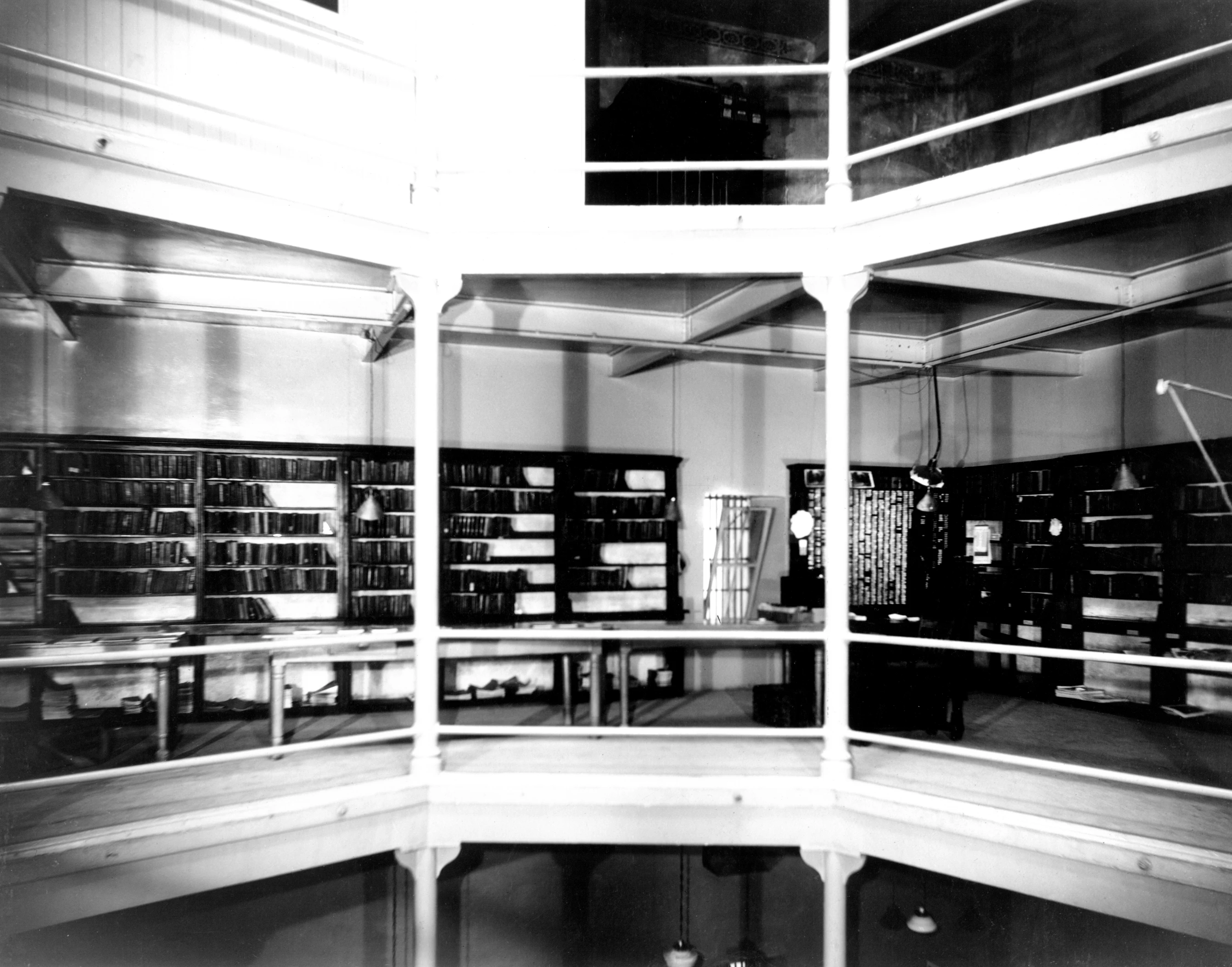 Library in Rotunda